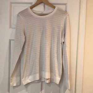 Super cute Lululemon long sleeve! Great for working out or just casual!